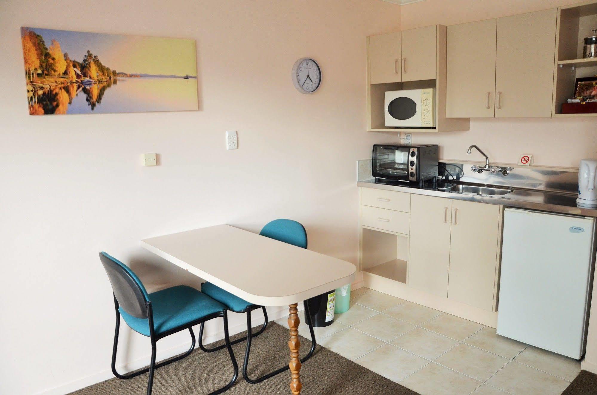 Esplanade Motels Гор Екстериор снимка