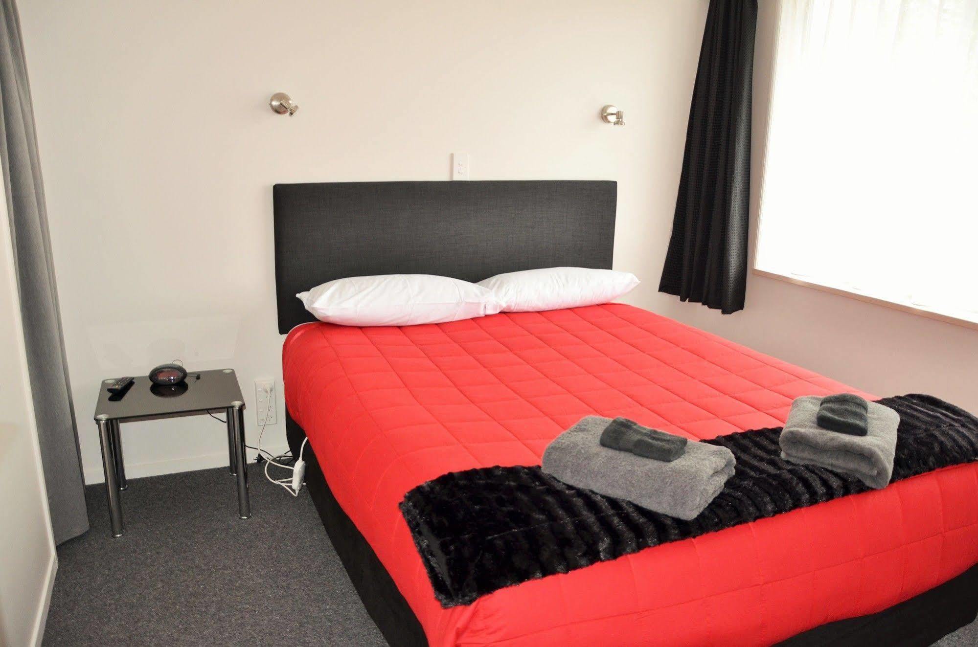 Esplanade Motels Гор Екстериор снимка