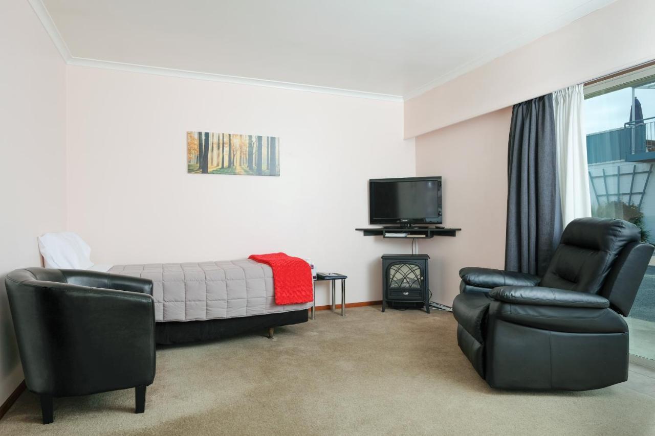 Esplanade Motels Гор Екстериор снимка
