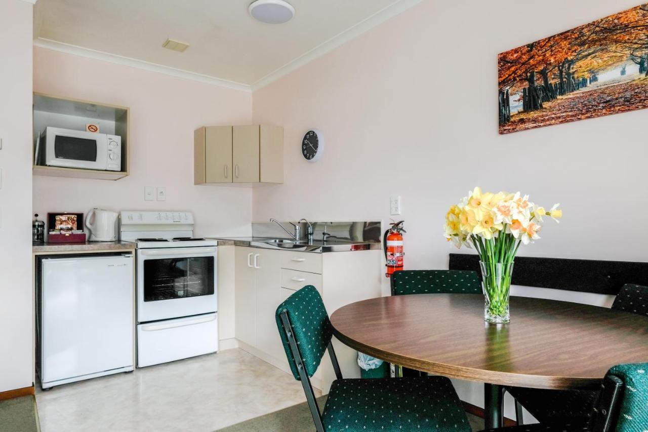 Esplanade Motels Гор Екстериор снимка