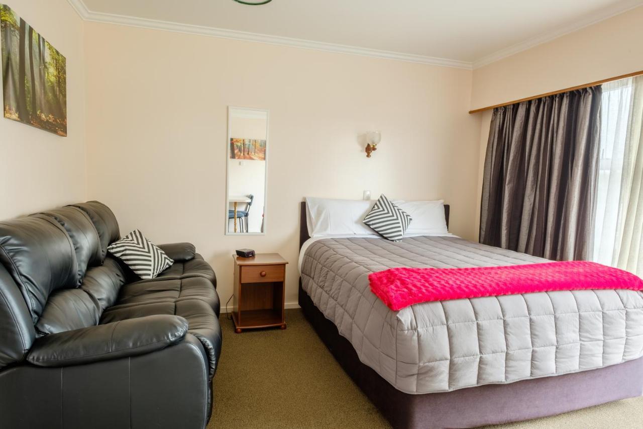 Esplanade Motels Гор Екстериор снимка