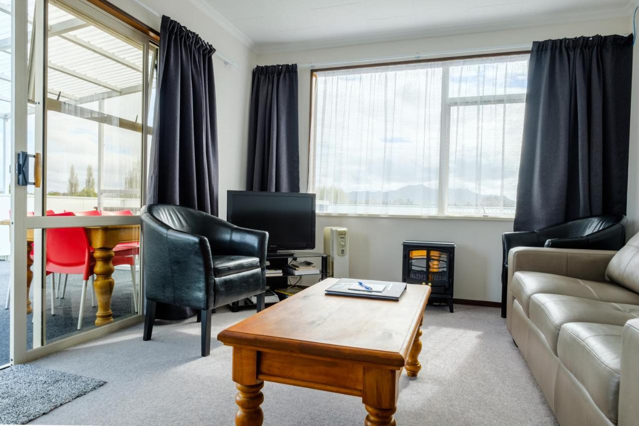Esplanade Motels Гор Екстериор снимка