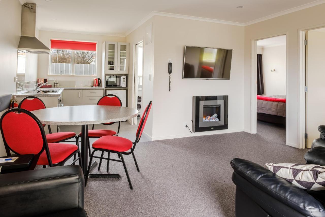 Esplanade Motels Гор Екстериор снимка